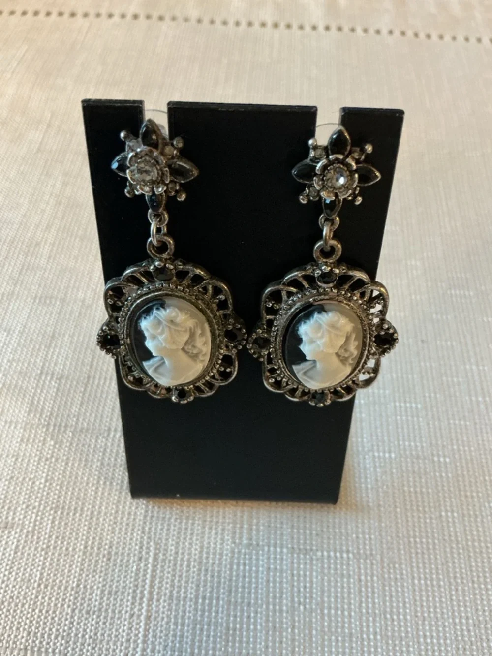 Cameo Victorian Style Molded Resin Pewter Tone Earrings